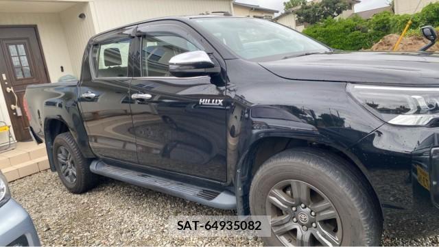 Toyota HILUX 2022-07 8282286-3