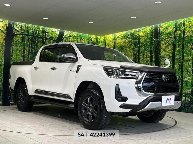 Toyota HILUX 2021-04 8283646-15