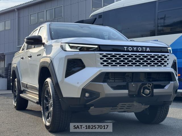Toyota HILUX 2026-08 8284532-1