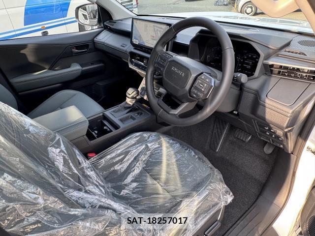 Toyota HILUX 2026-08 8284532-10