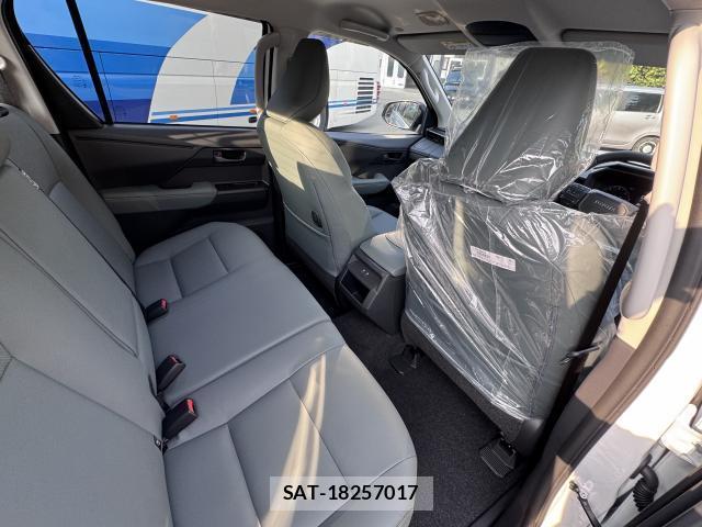 Toyota HILUX 2026-08 8284532-14
