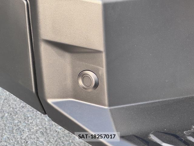 Toyota HILUX 2026-08 8284532-17