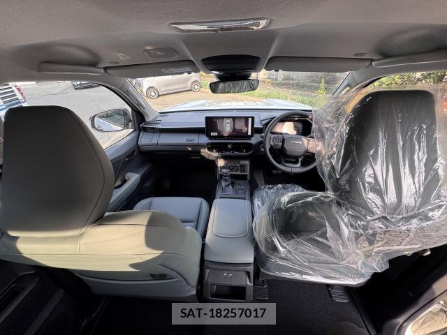 Toyota HILUX 2026-08 8284532-3