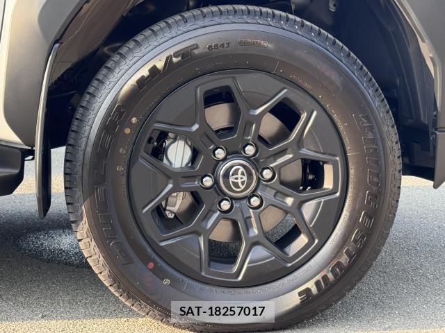 Toyota HILUX 2026-08 8284532-7