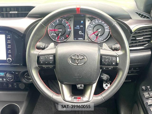 Toyota HILUX 2024-01 8285077-10