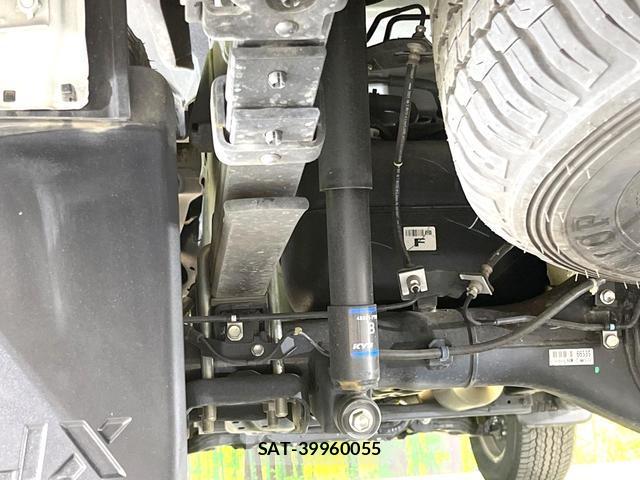 Toyota HILUX 2024-01 8285077-19