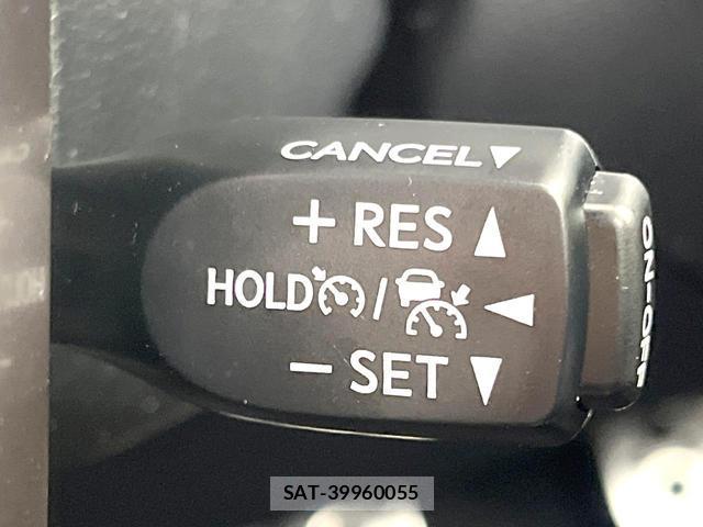 Toyota HILUX 2024-01 8285077-5