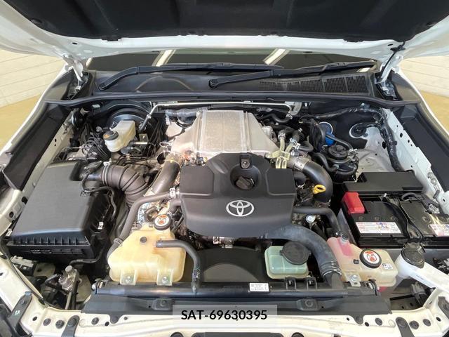 Toyota HILUX 2023-07 8285464-17