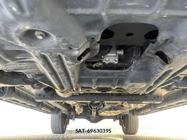Toyota HILUX 2023-07 8285464-18
