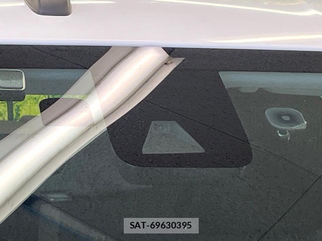 Toyota HILUX 2023-07 8285464-2