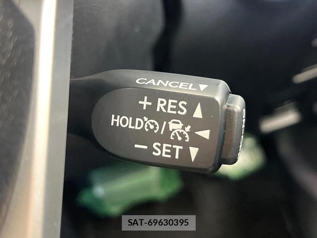 Toyota HILUX 2023-07 8285464-6