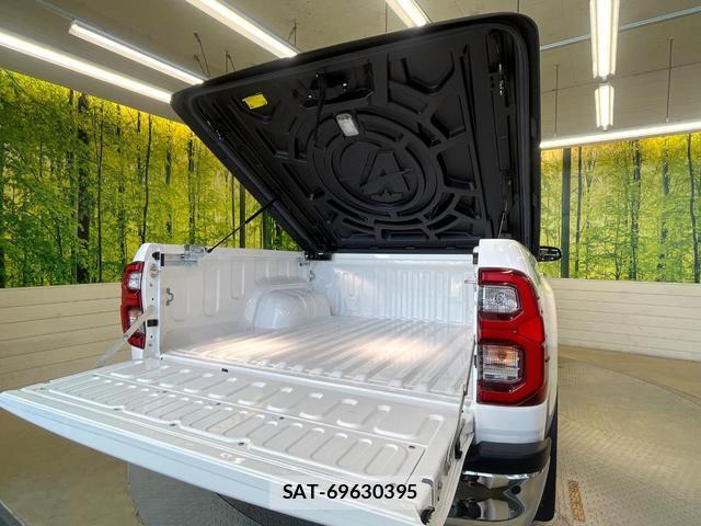 Toyota HILUX 2023-07 8285464-9
