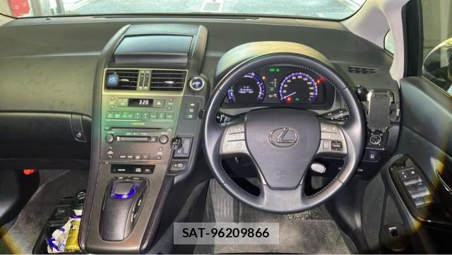 Lexus HS 2011-04 8280678-16