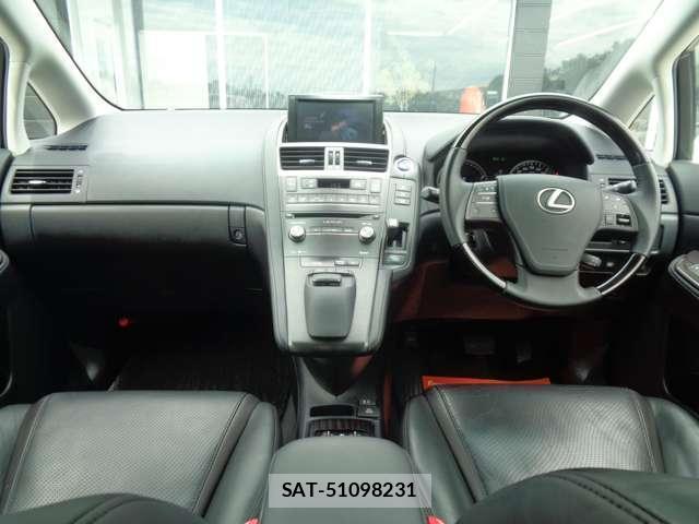 Lexus HS 2015-05 8282989-8