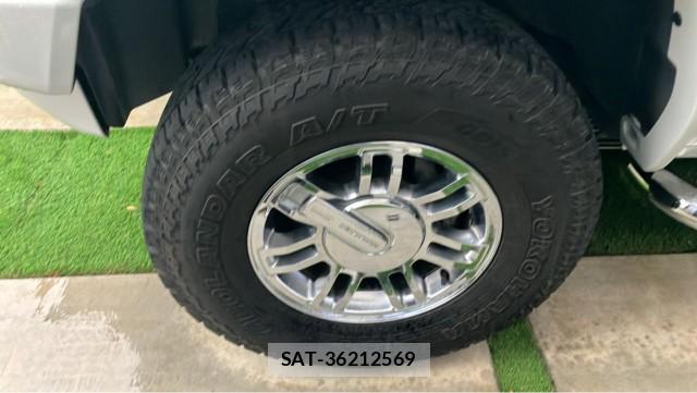 Hummer H3 2008-09 8281360-8