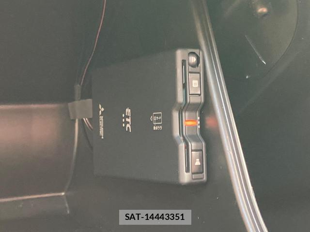 Suzuki HUSTLER 2021-08 8279114-6