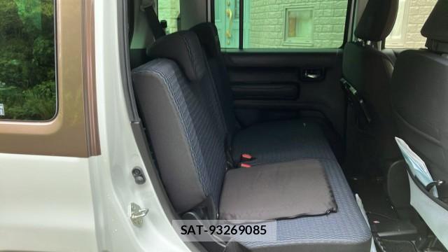 Suzuki HUSTLER 2023-01 8282329-6
