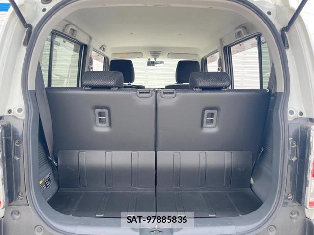 Suzuki HUSTLER 2017-03 8282681-10