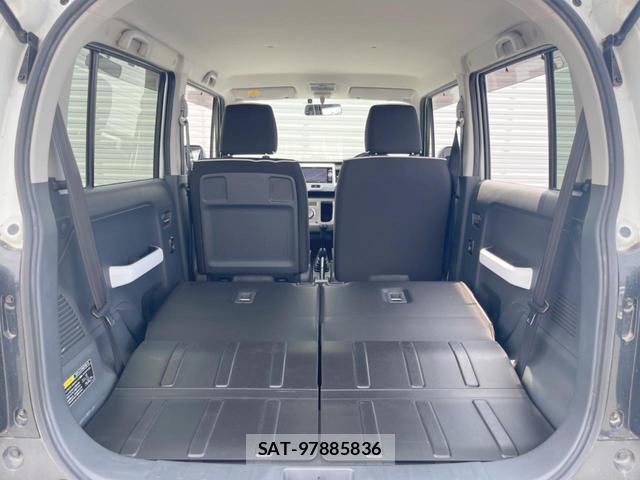 Suzuki HUSTLER 2017-03 8282681-11