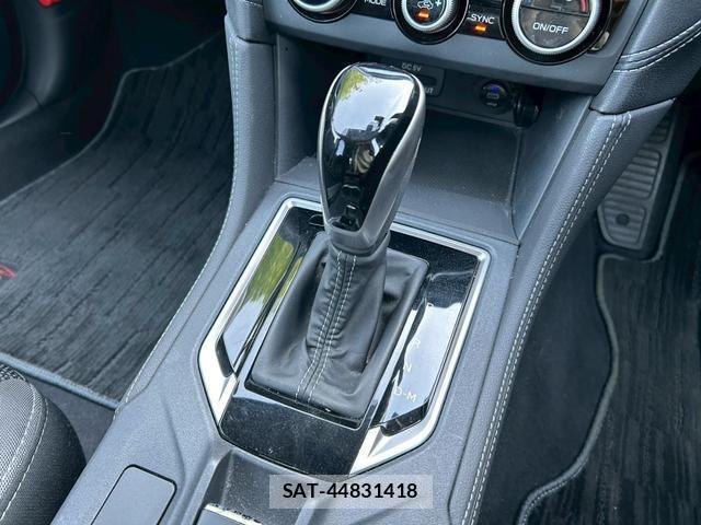 Subaru IMPREZA G4 2017-04 8284032-2