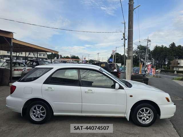 Subaru IMPREZA SPORTS WAGON 2001-07 8284111-4