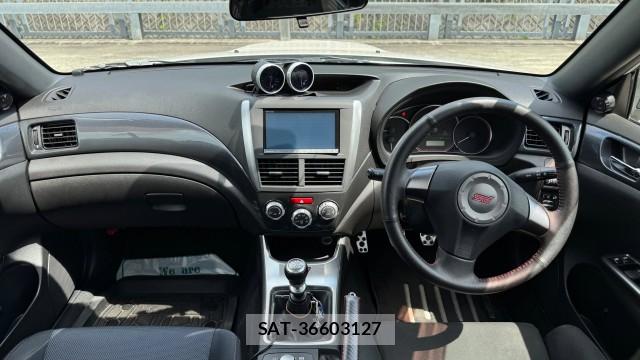 Subaru IMPREZA 2014-01 8281929-2