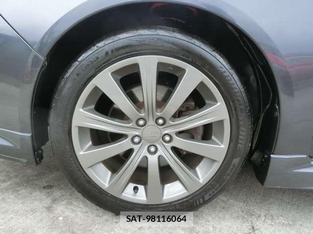 Subaru IMPREZA 2011-10 8284126-17