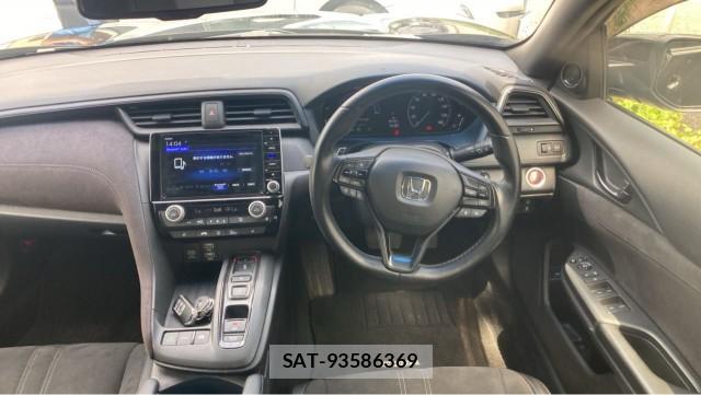 Honda INSIGHT 2018-12 8281738-16