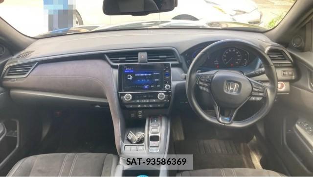Honda INSIGHT 2018-12 8281738-2