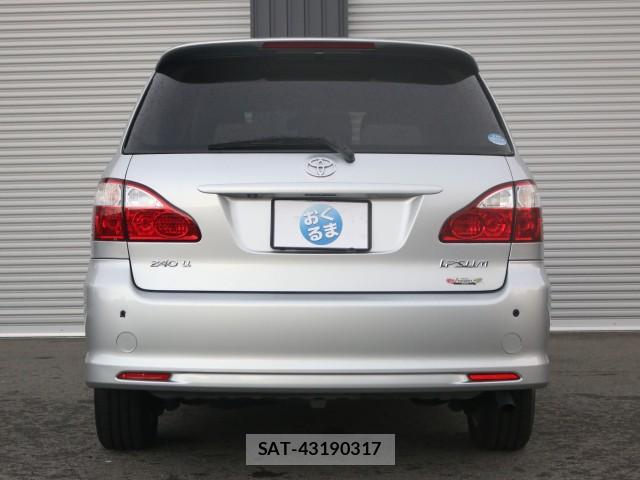 Toyota IPSUM 2005-06 8277585-1