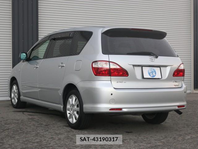 Toyota IPSUM 2005-06 8277585-14