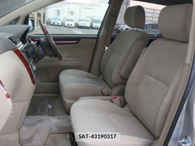 Toyota IPSUM 2005-06 8277585-5