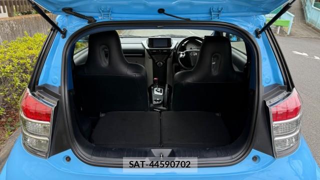 Toyota IQ 2014-01 8281895-15