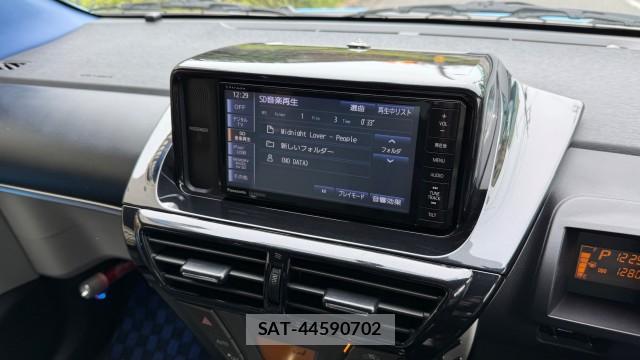 Toyota IQ 2014-01 8281895-4
