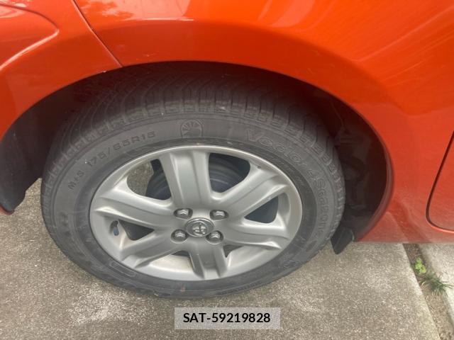 Toyota IQ 2013-07 8284270-10