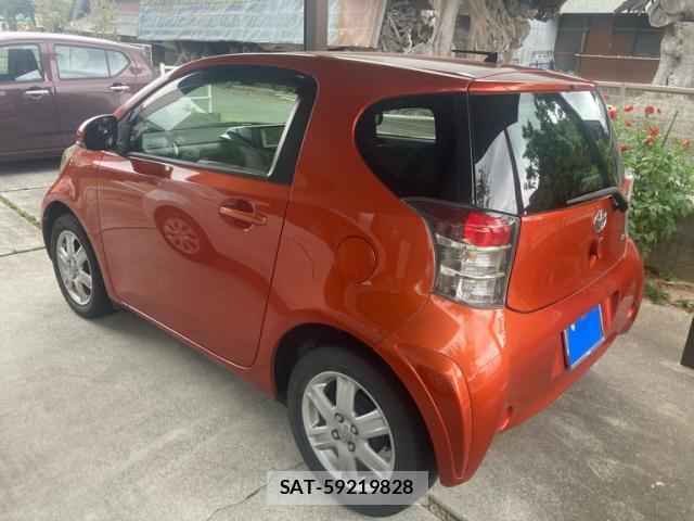 Toyota IQ 2013-07 8284270-13