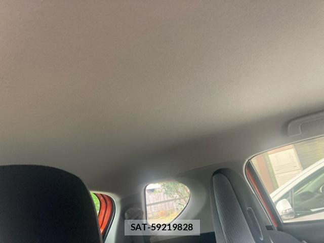 Toyota IQ 2013-07 8284270-17