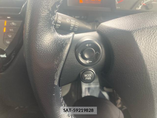 Toyota IQ 2013-07 8284270-19