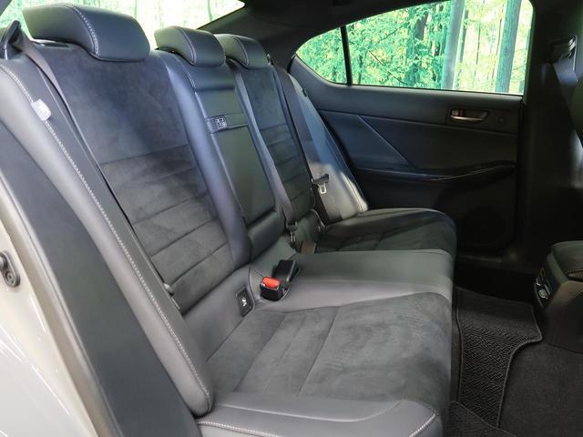 Lexus IS 2024-04 8276680-11