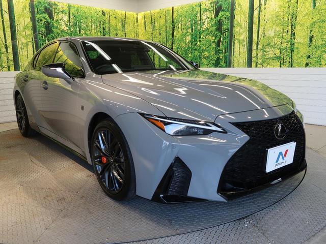Lexus IS 2024-04 8276680-17