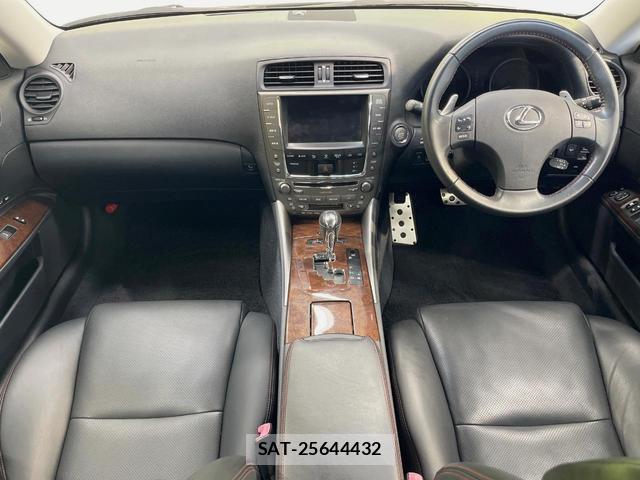Lexus IS 2009-08 8276682-1