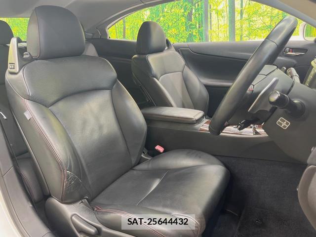 Lexus IS 2009-08 8276682-8