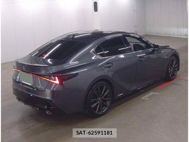Lexus IS 2021-10 8277026-11