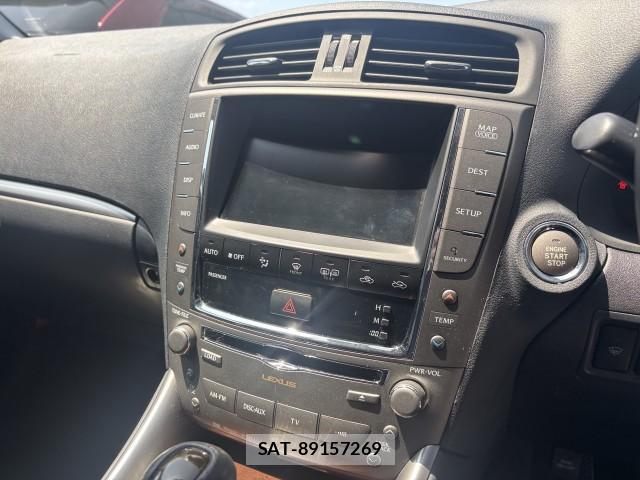 Lexus IS 2012-01 8278993-8