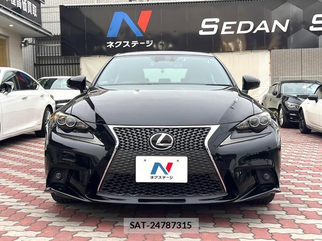 Lexus IS 2014-03 8279432-12