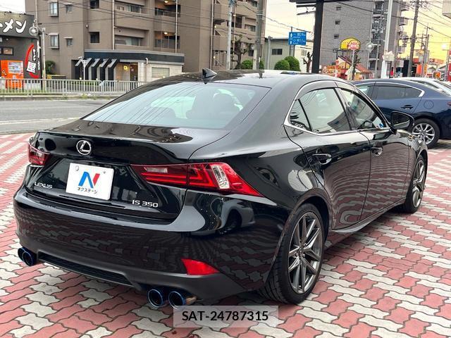 Lexus IS 2014-03 8279432-15