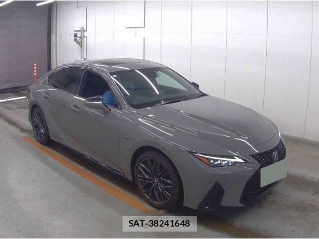 Lexus IS 2023-10 8279507-0