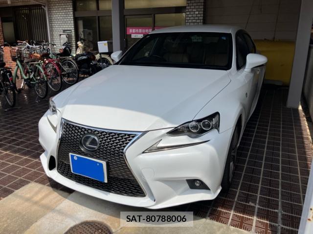 Lexus IS 2014-05 8279937-0