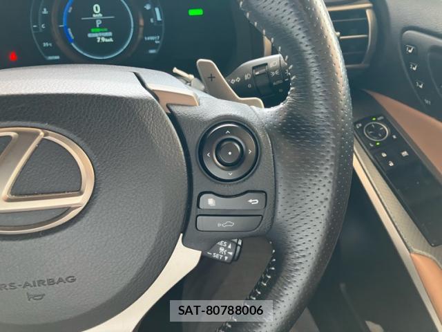 Lexus IS 2014-05 8279937-10