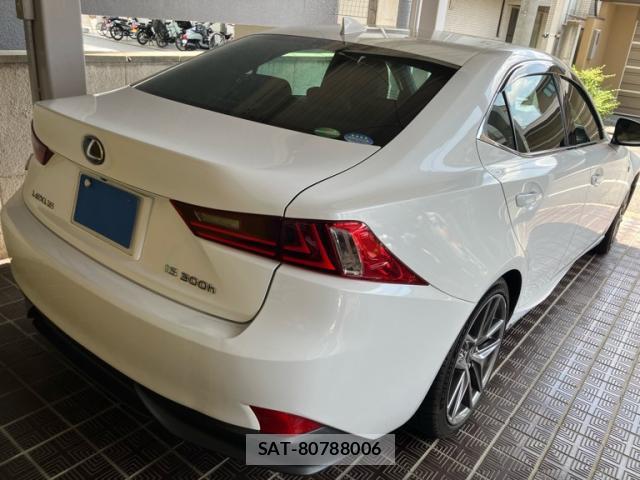 Lexus IS 2014-05 8279937-13